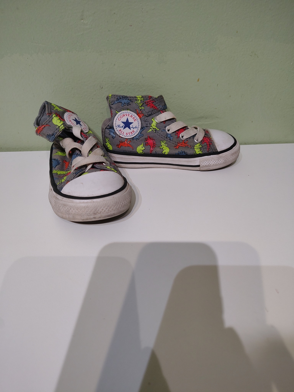 Converse Toddler Size 6 Boy Dinosaur High Tops Sneakers Shoes Grey Velcro